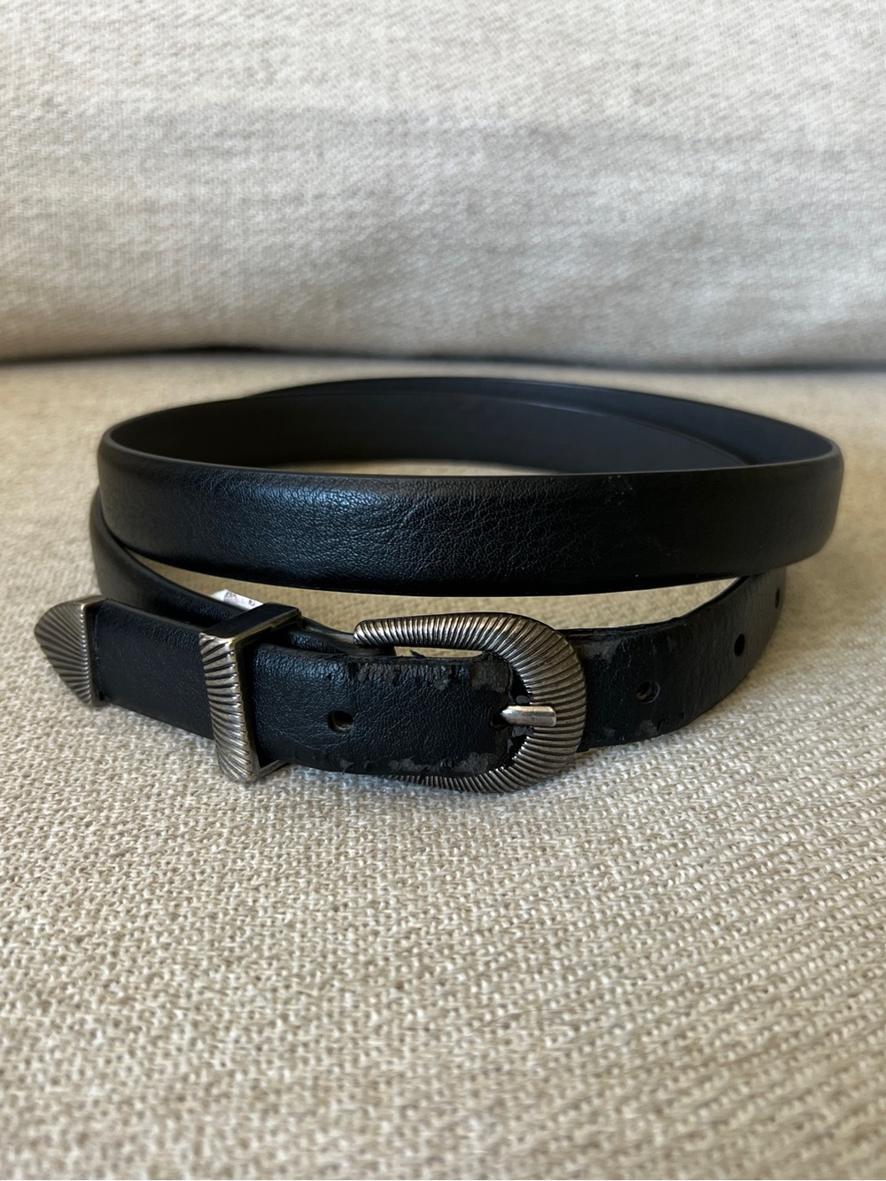 Vintage women's western thin Belt Black w Silver Hardware size L / XL Waist W36